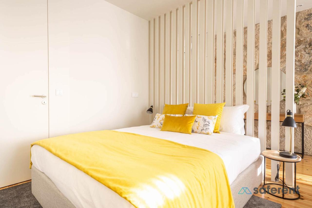Light-filled Bonjardim Apartment Porto